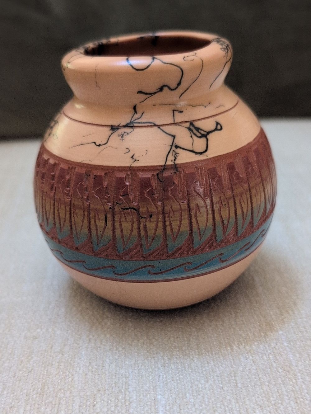 Handcrafted Southwestern Terracotta Horsehair Pottery Vase Jar Navajo Signed - Picture 2 of 7